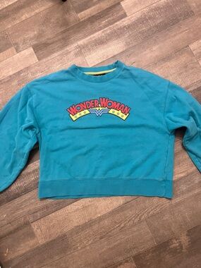 Wonder Woman Teal Graphic Crewneck Sweatshirt - Women's Sweater
